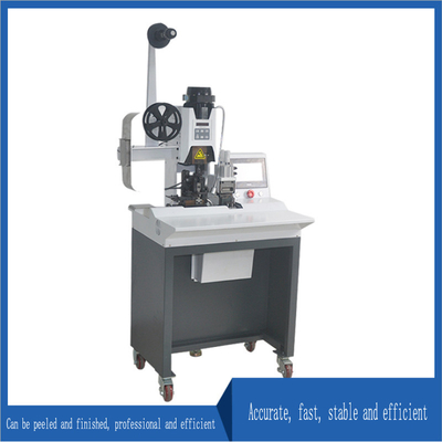 वेल्क्रो टेप रोल / रिबन के लिए 1-30rpm स्वचालित बद्धी काटने की मशीन